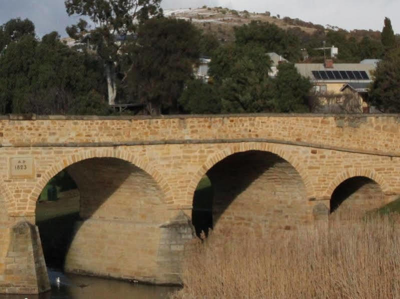 Bridge Cottages Sargeants & Armoury Cottages 1823 - History & Charm 里士满 外观 照片